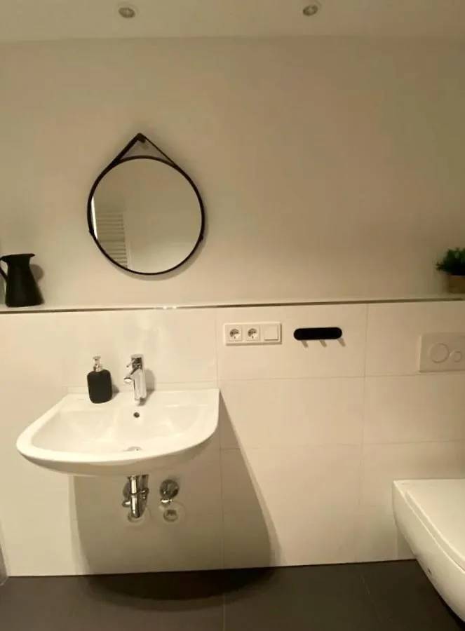 Tesla / Gruenheide Wohnung Hochwertig Moebliert Διαμέρισμα
