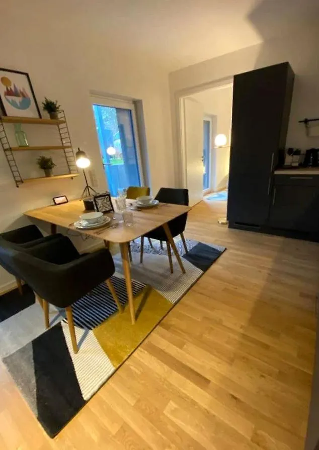 Tesla / Gruenheide Wohnung Hochwertig Moebliert